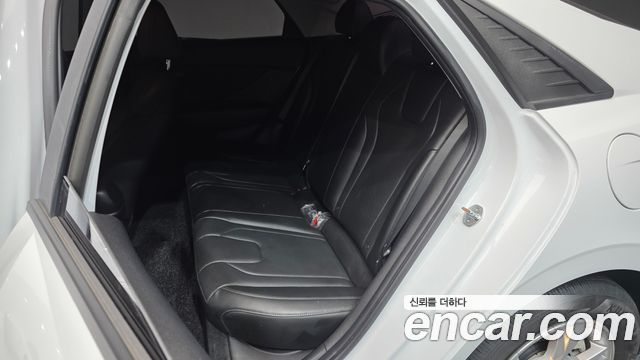Hyundai AVANTE 2023 — photo 11