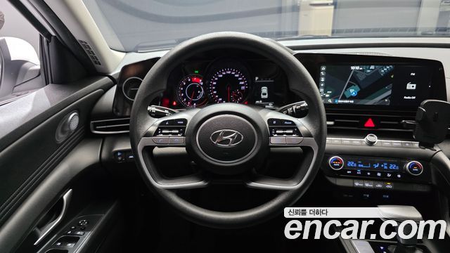 Hyundai AVANTE 2023 — photo 13
