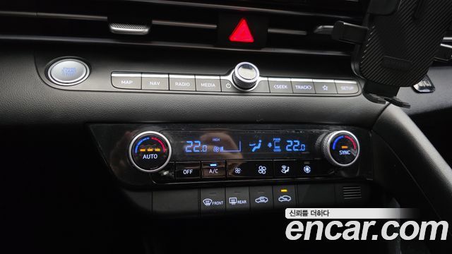 Hyundai AVANTE 2023 — photo 17
