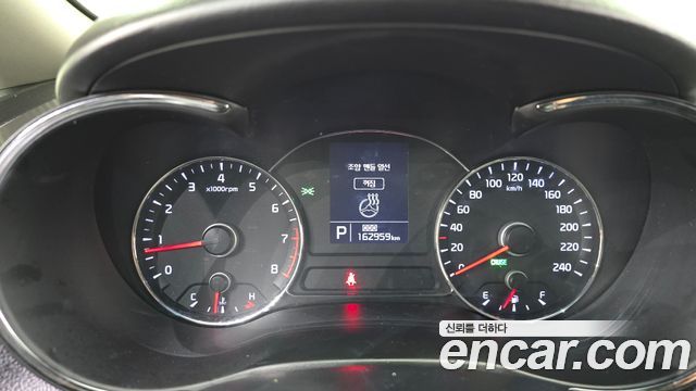 Kia K3 2015 — photo 8