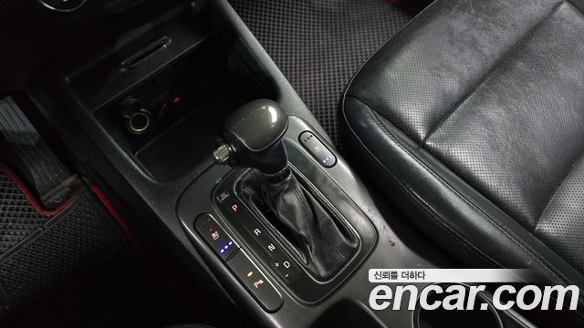 Kia K3 2015 — photo 9
