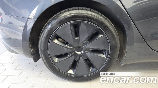 Tesla Model 3 2025 — photo 5