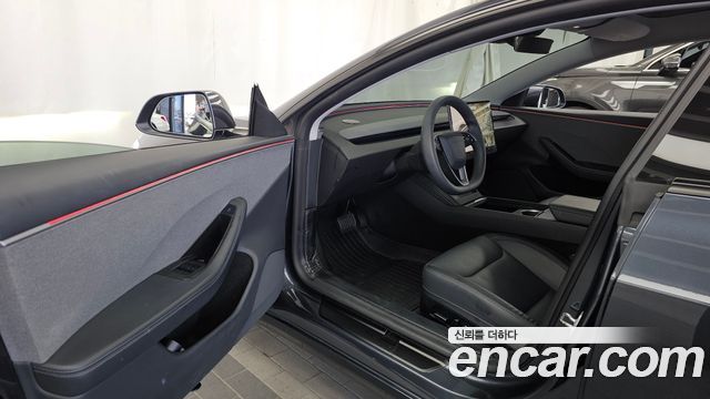Tesla Model 3 2025 — photo 10
