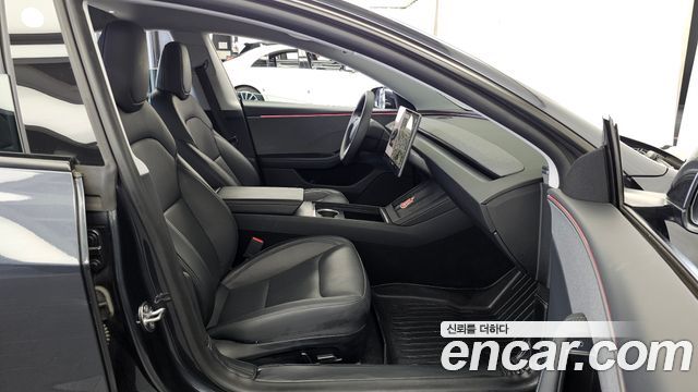 Tesla Model 3 2025 — photo 11