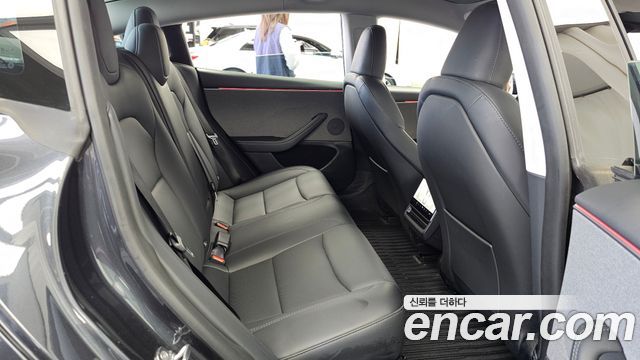Tesla Model 3 2025 — photo 12