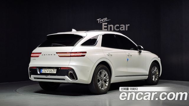 Genesis GV70 2022 — photo 2