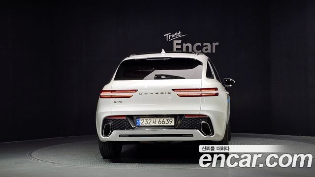 Genesis GV70 2022 — photo 4