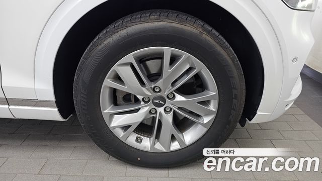 Genesis GV70 2022 — photo 7