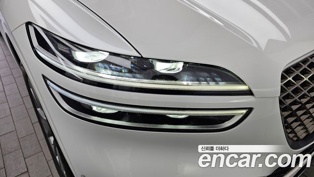 Genesis GV70 2022 — photo 8