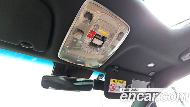 Genesis GV70 2022 — photo 32