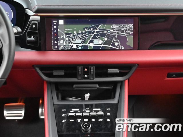 Porsche Macan 2025 — photo 14