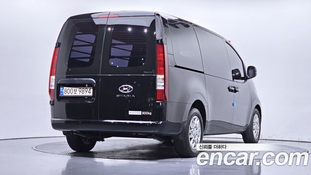 Hyundai Staria 2024 — photo 2
