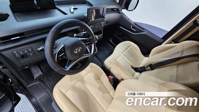 Hyundai Staria 2024 — photo 10