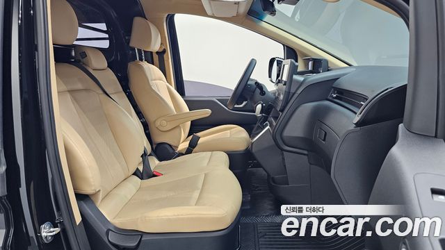 Hyundai Staria 2024 — photo 17