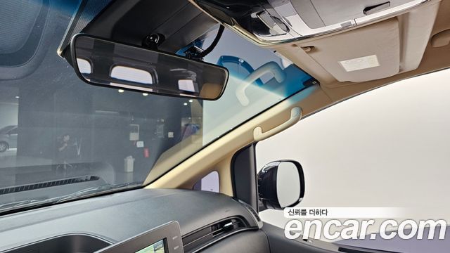 Hyundai Staria 2024 — photo 27