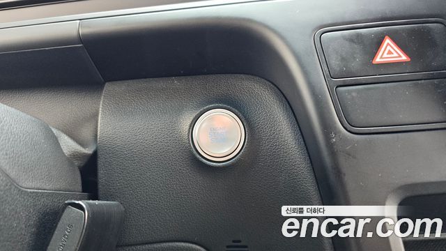 Hyundai Staria 2024 — photo 29