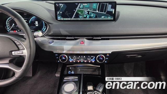Genesis G80 2022 — photo 21