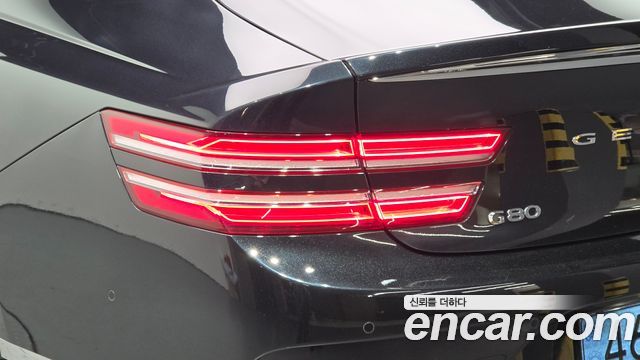 Genesis G80 2022 — photo 9