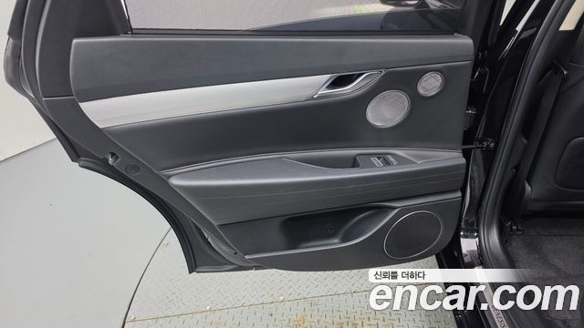 Genesis G80 2022 — photo 15