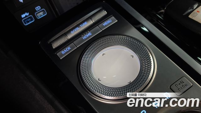 Genesis G80 2022 — photo 27