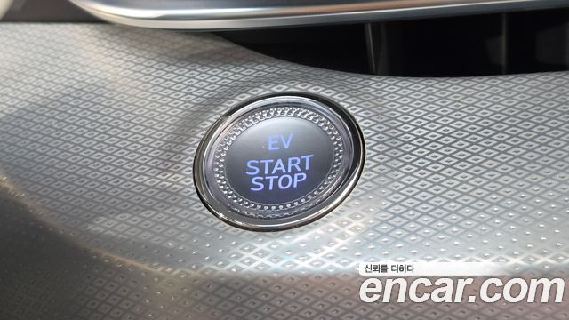 Genesis G80 2022 — photo 28