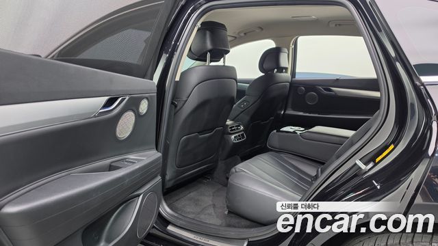 Genesis G80 2022 — photo 30