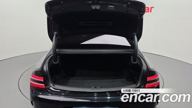 Genesis G80 2022 — photo 34