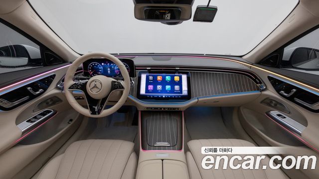 Mercedes-Benz E-Class 2026 — photo 7