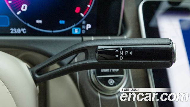 Mercedes-Benz E-Class 2026 — photo 9
