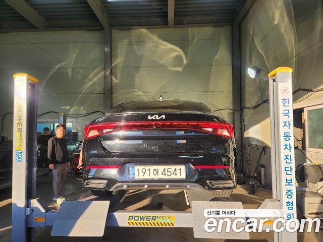 Kia K5 2022 — photo 2