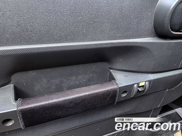 Jeep Wrangler 2010 — photo 14