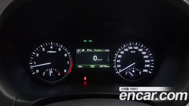 Genesis G80 2017 — photo 11