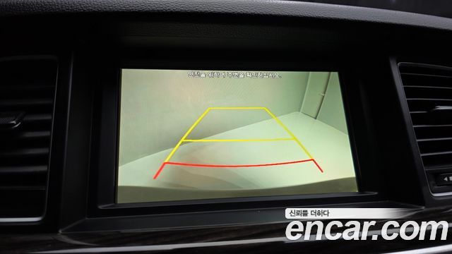 Genesis G80 2017 — photo 21