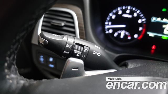 Genesis G80 2017 — photo 27