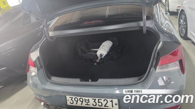 Hyundai AVANTE 2021 — photo 16
