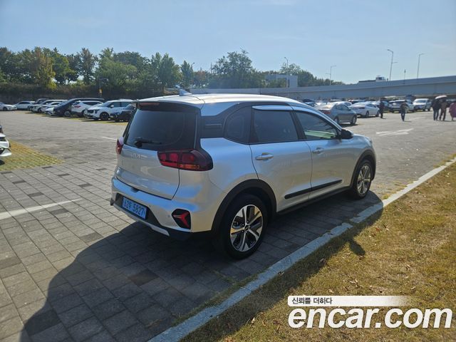 Kia Niro 2024 — photo 3