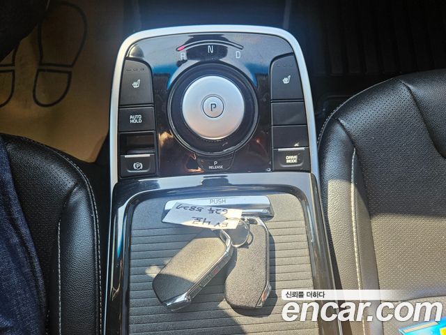 Kia Niro 2024 — photo 9