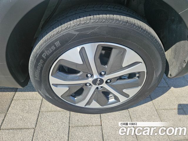 Kia Niro 2024 — photo 19