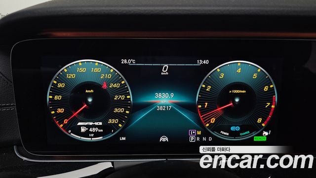 Mercedes-Benz AMG GT 2019 — photo 11