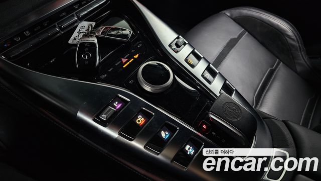 Mercedes-Benz AMG GT 2019 — photo 12