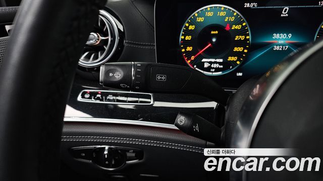 Mercedes-Benz AMG GT 2019 — photo 26