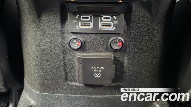 Jeep Wrangler 2021 — photo 19
