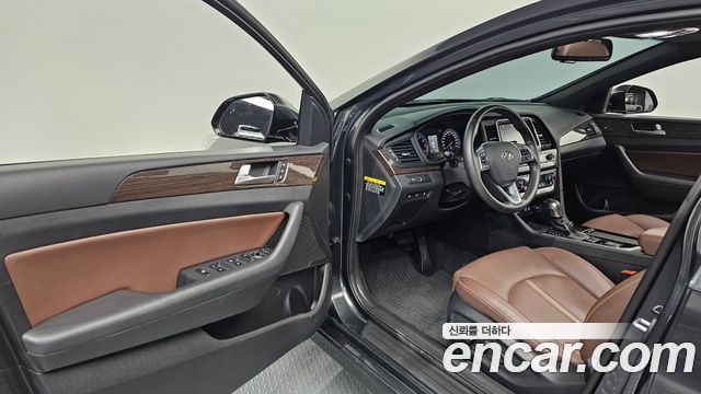 Hyundai Sonata 2018 — photo 13