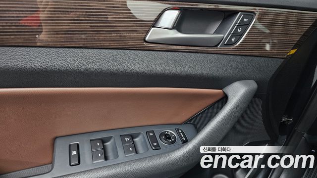 Hyundai Sonata 2018 — photo 18