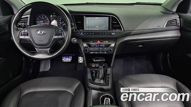 Hyundai AVANTE 2018 — photo 7