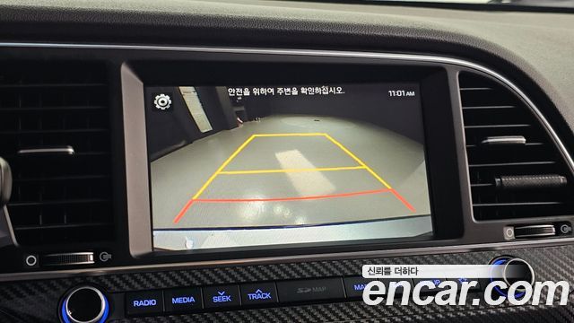 Hyundai AVANTE 2018 — photo 16