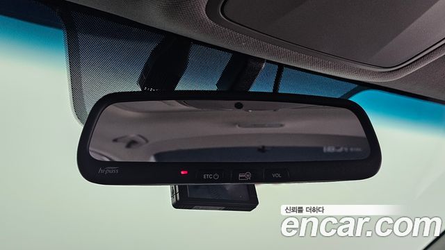 Hyundai AVANTE 2018 — photo 17