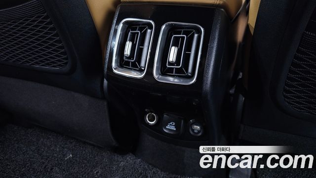 Kia Sorento 2023 — photo 35