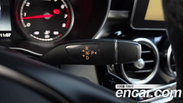 Mercedes-Benz C-Class 2017 — photo 9