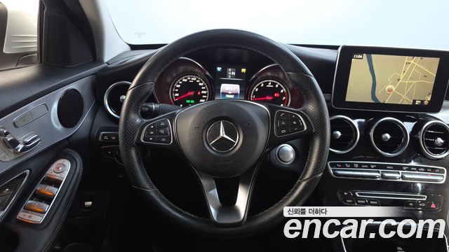 Mercedes-Benz C-Class 2017 — photo 13